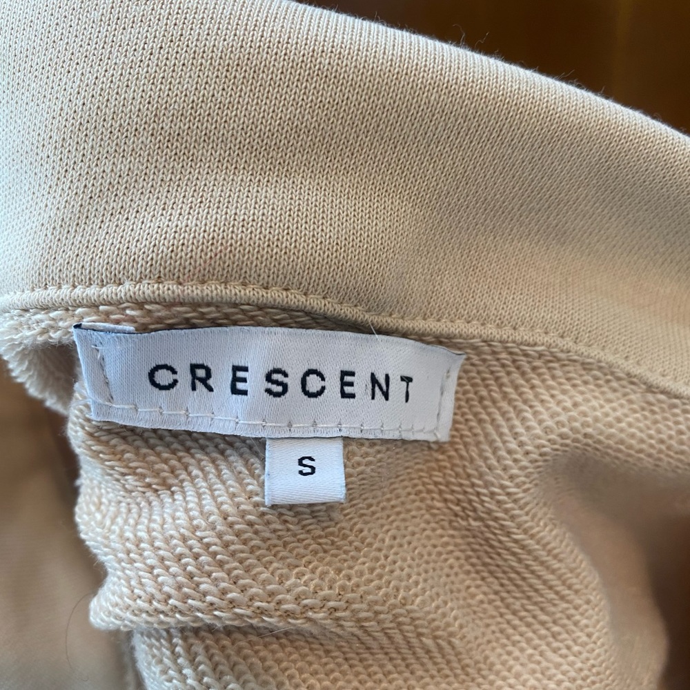 Crescent Top - Picture 4 of 4